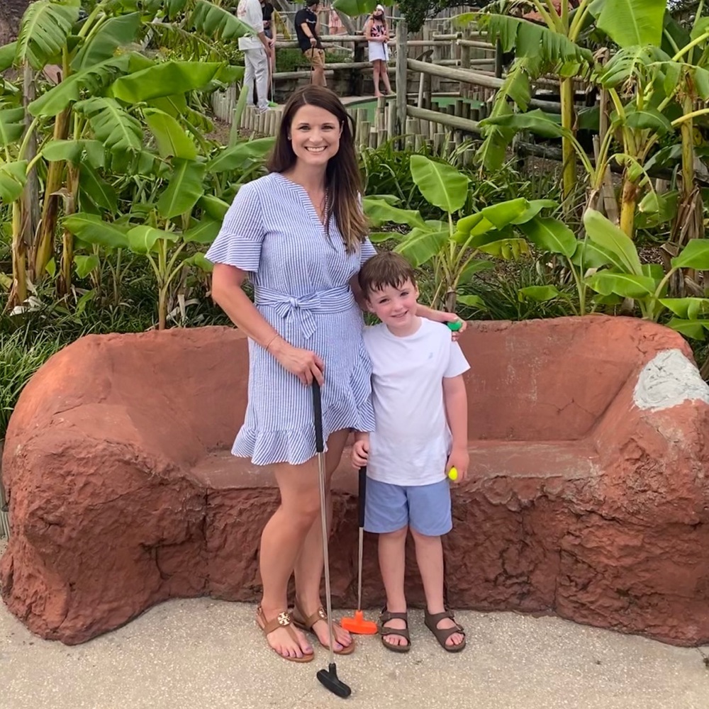 Meet your Posher, Jennifer